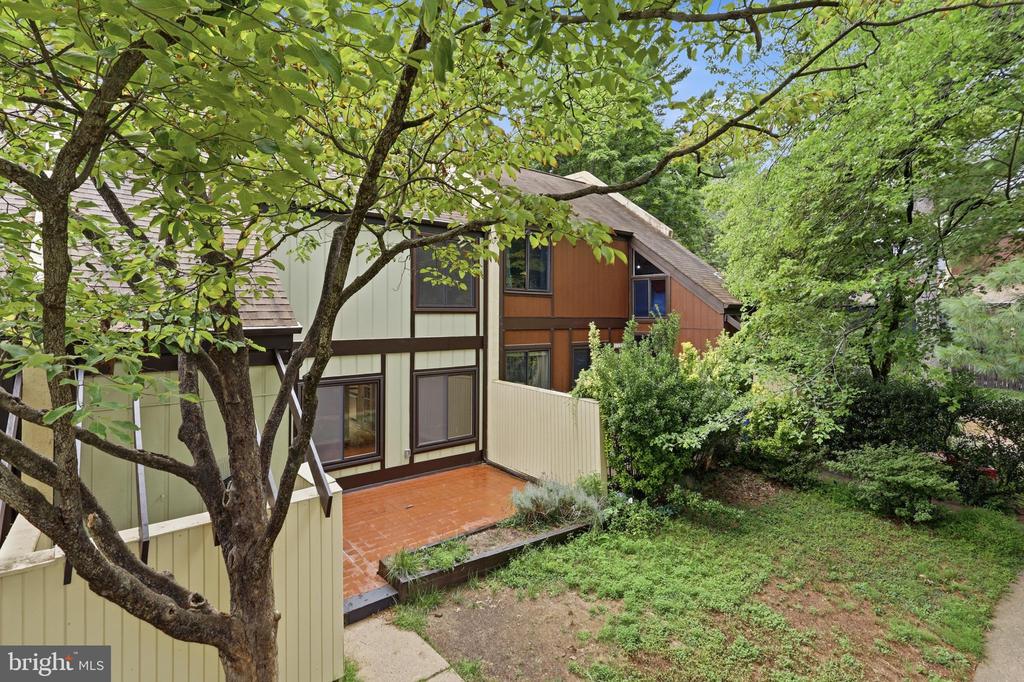 11092 SAFFOLD WAY