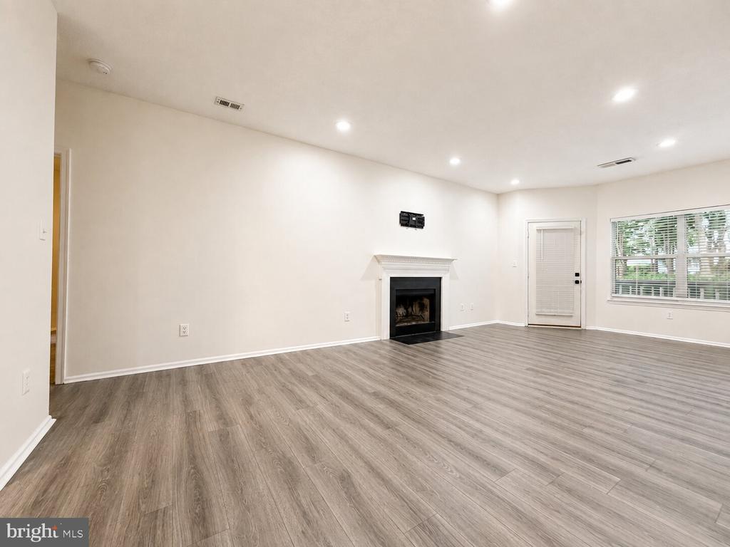 14314 CLIMBING ROSE WAY Unit: 102