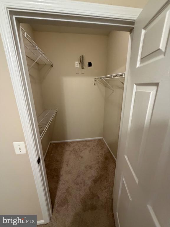 1530 SPRING GATE DRIVE Unit: 9104