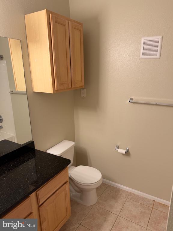 1530 SPRING GATE DRIVE Unit: 9104