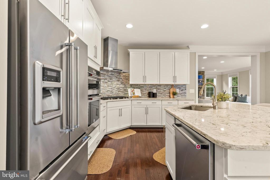 6203 CHAMPION OAK COURT