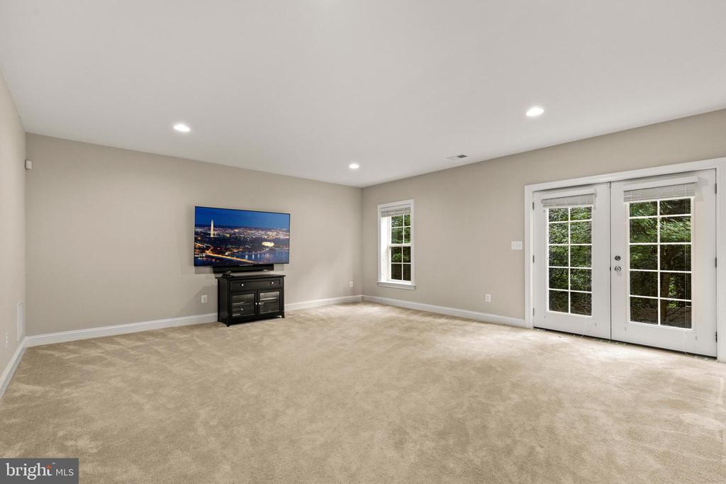 6203 CHAMPION OAK COURT
