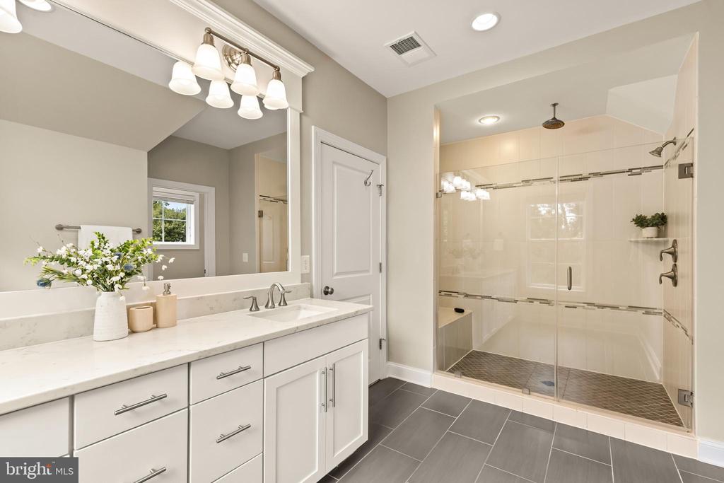 6203 CHAMPION OAK COURT