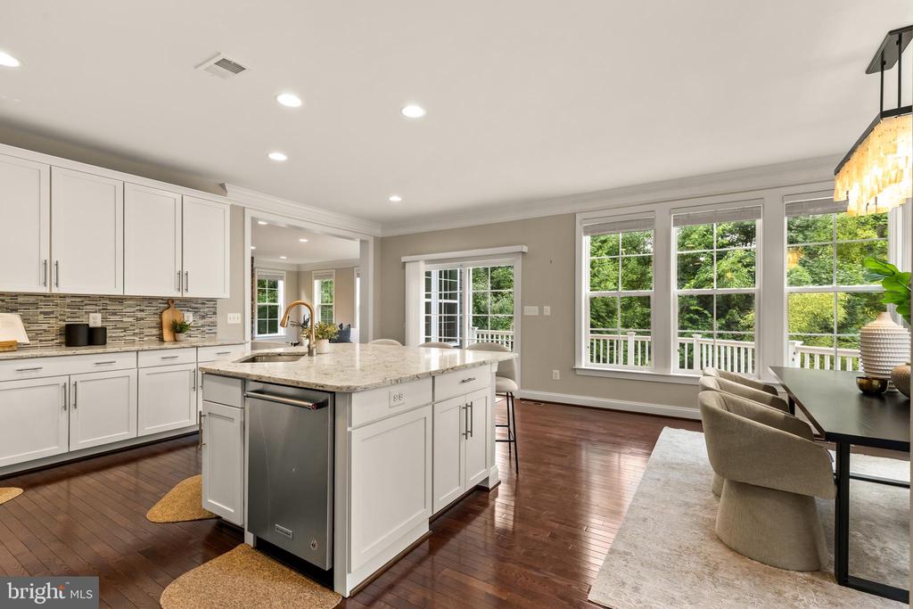 6203 CHAMPION OAK COURT