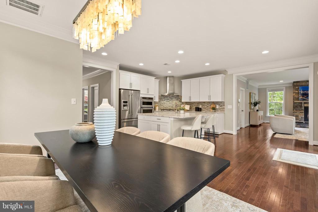 6203 CHAMPION OAK COURT