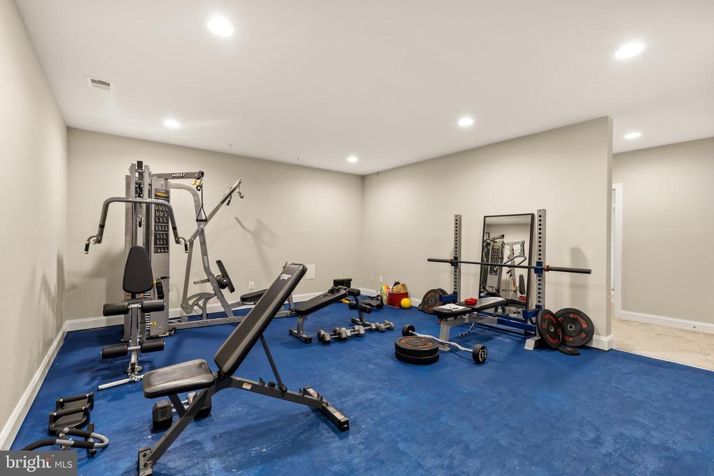 6203 CHAMPION OAK COURT