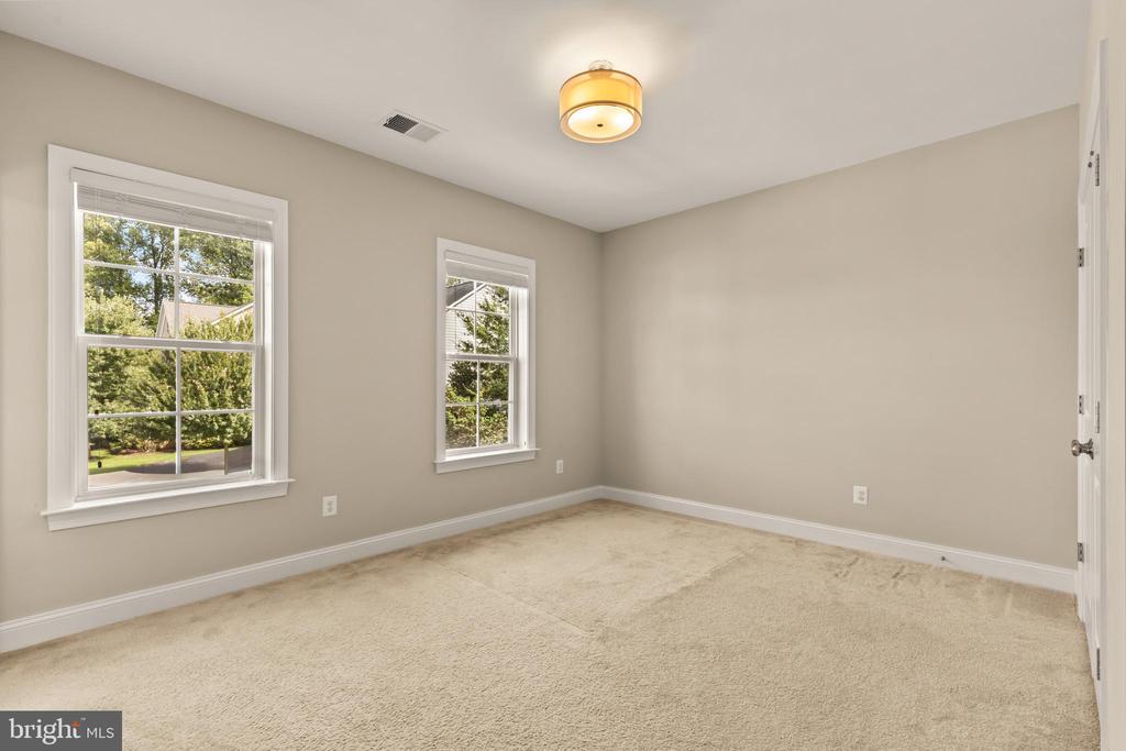 6203 CHAMPION OAK COURT