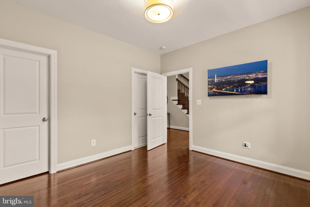 6203 CHAMPION OAK COURT