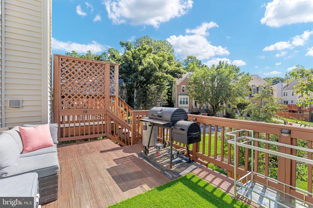 6431 ENGLISH IVY COURT
