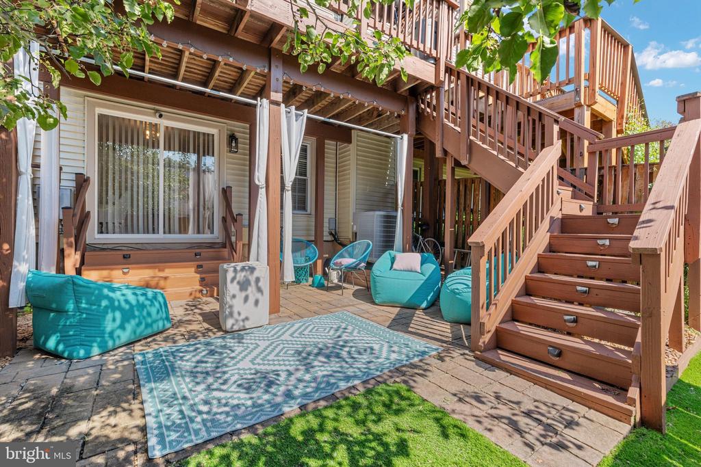 6431 ENGLISH IVY COURT