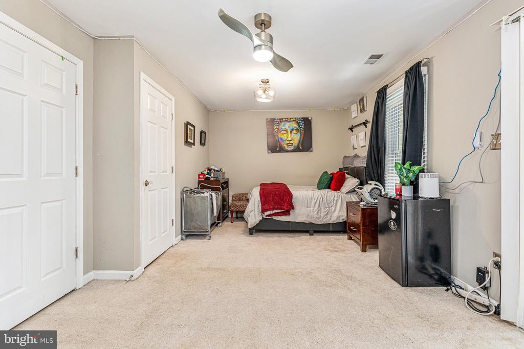 6431 ENGLISH IVY COURT