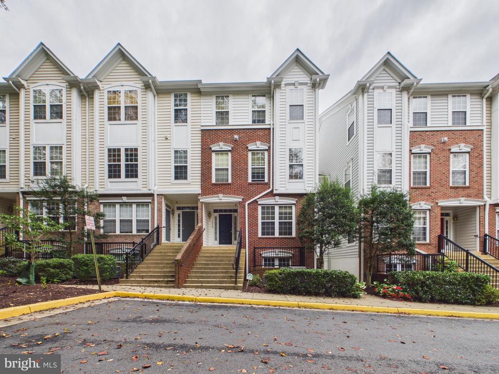 11626 - A CAVALIER LANDING COURT