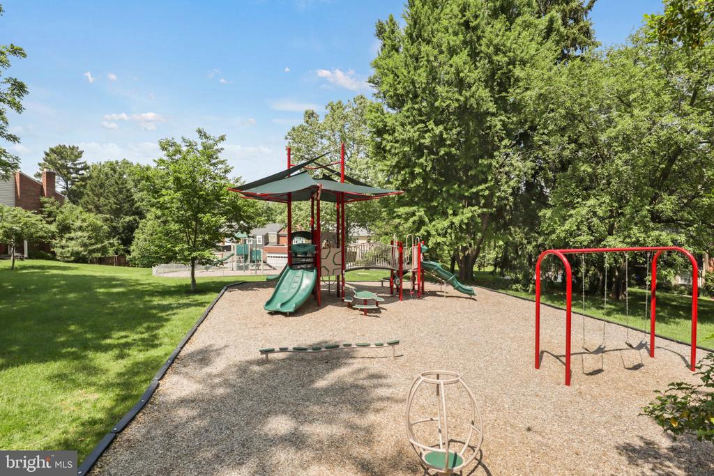 1024 MOOREFIELD HILL PLACE SW