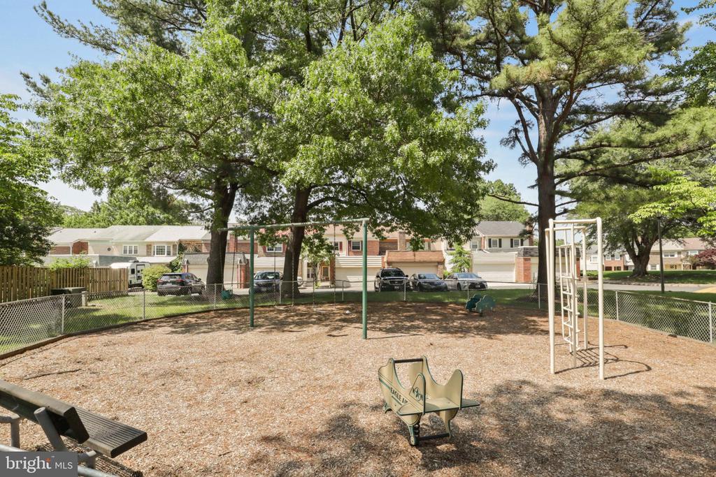 1024 MOOREFIELD HILL PLACE SW