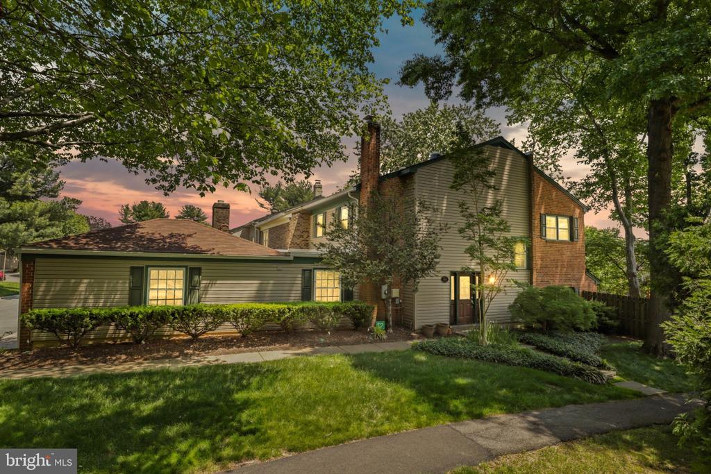1024 MOOREFIELD HILL PLACE SW