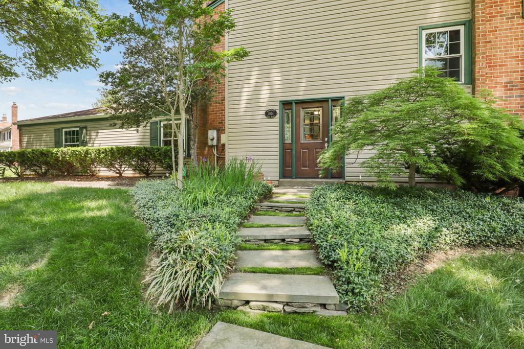 1024 MOOREFIELD HILL PLACE SW
