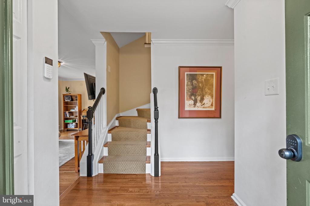 8265 CEDAR LANDING COURT