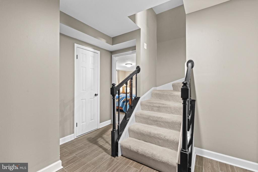 8265 CEDAR LANDING COURT