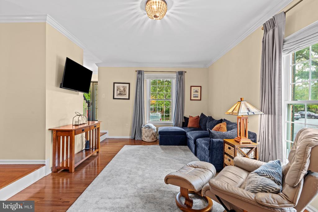 8265 CEDAR LANDING COURT