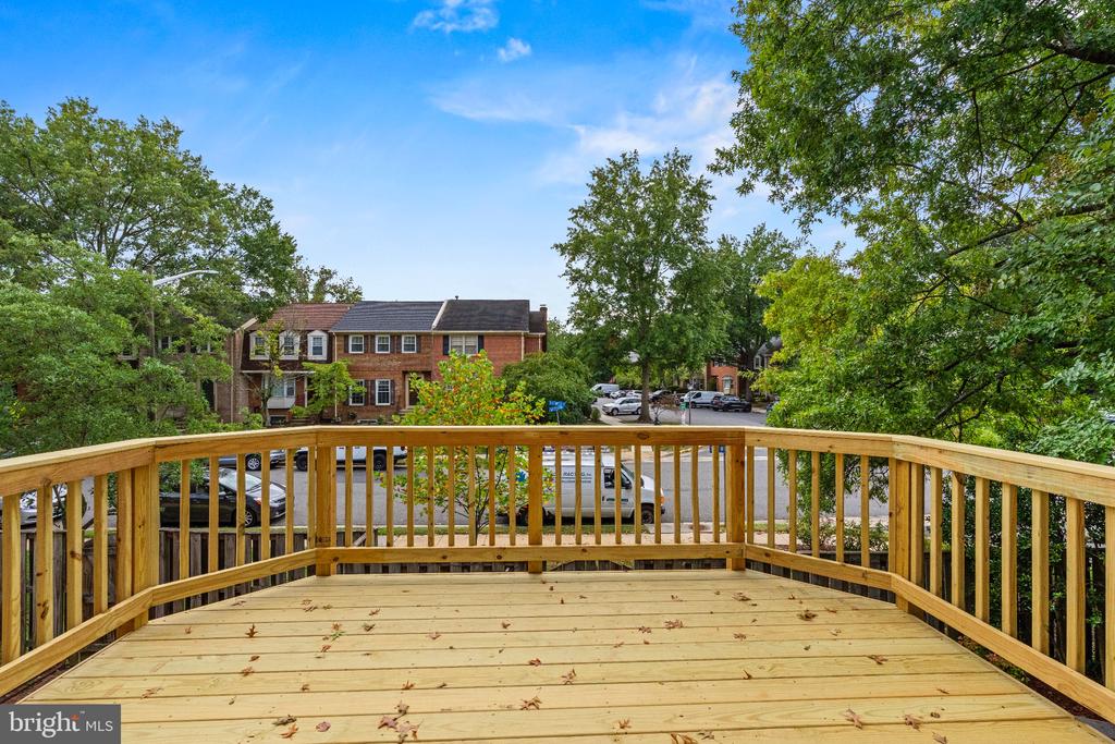 8265 CEDAR LANDING COURT
