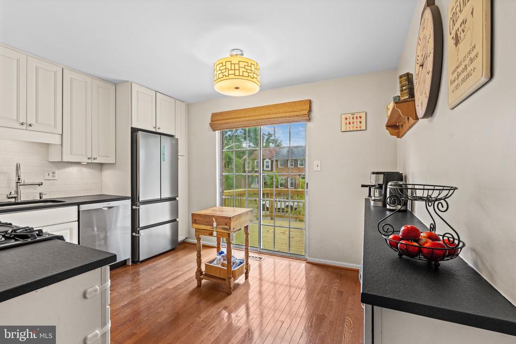 8265 CEDAR LANDING COURT