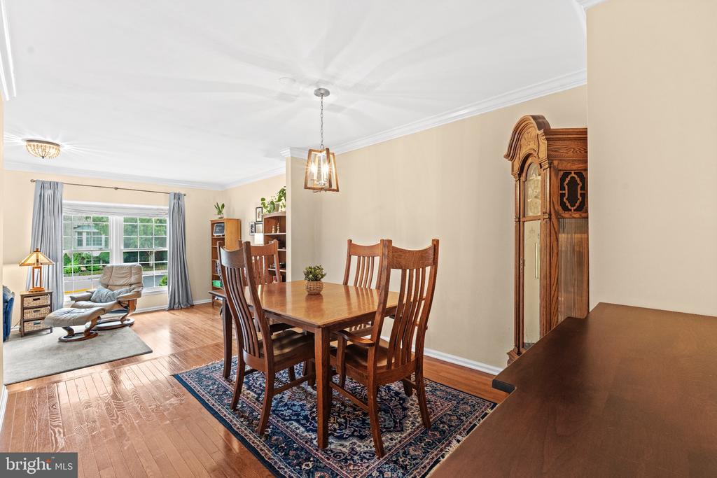 8265 CEDAR LANDING COURT