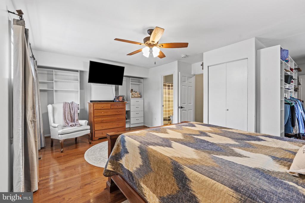 8265 CEDAR LANDING COURT