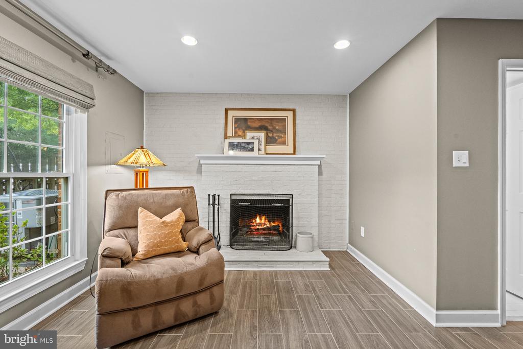 8265 CEDAR LANDING COURT