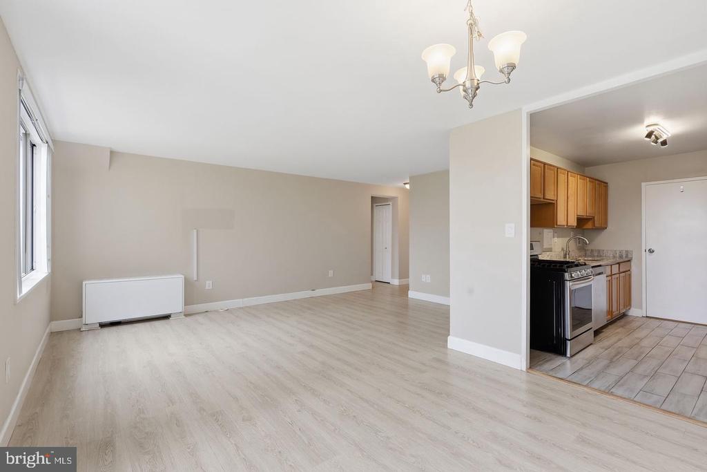 6631 WAKEFIELD DRIVE Unit: 519