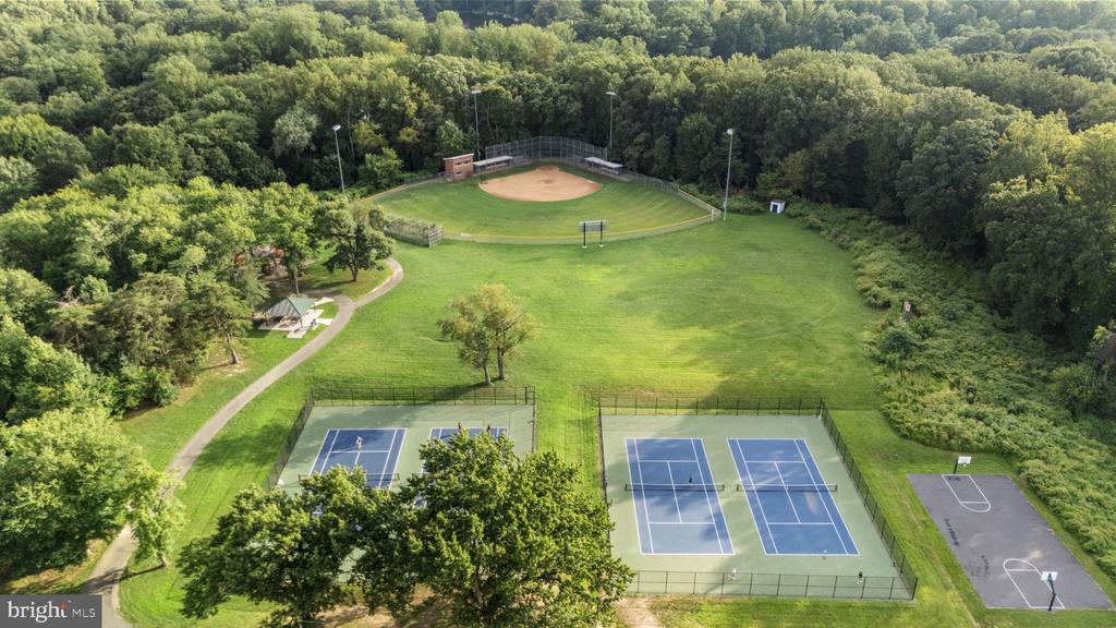 6203 CHAMPION OAK COURT