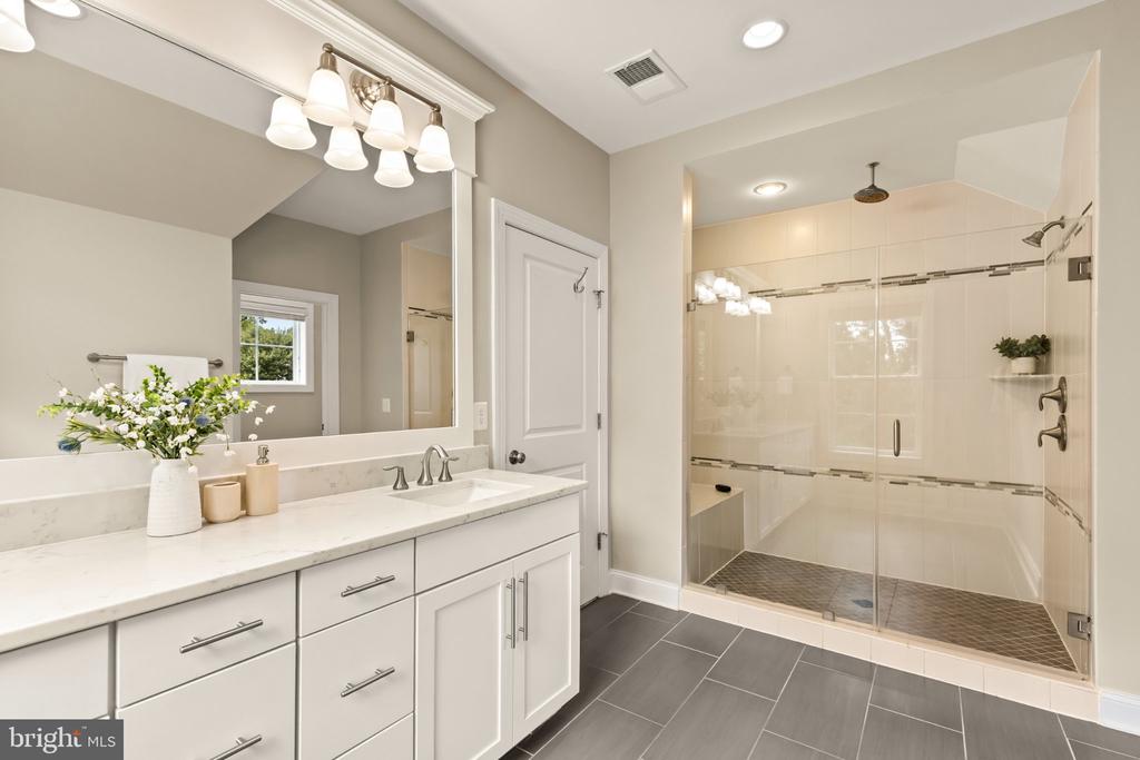 6203 CHAMPION OAK COURT