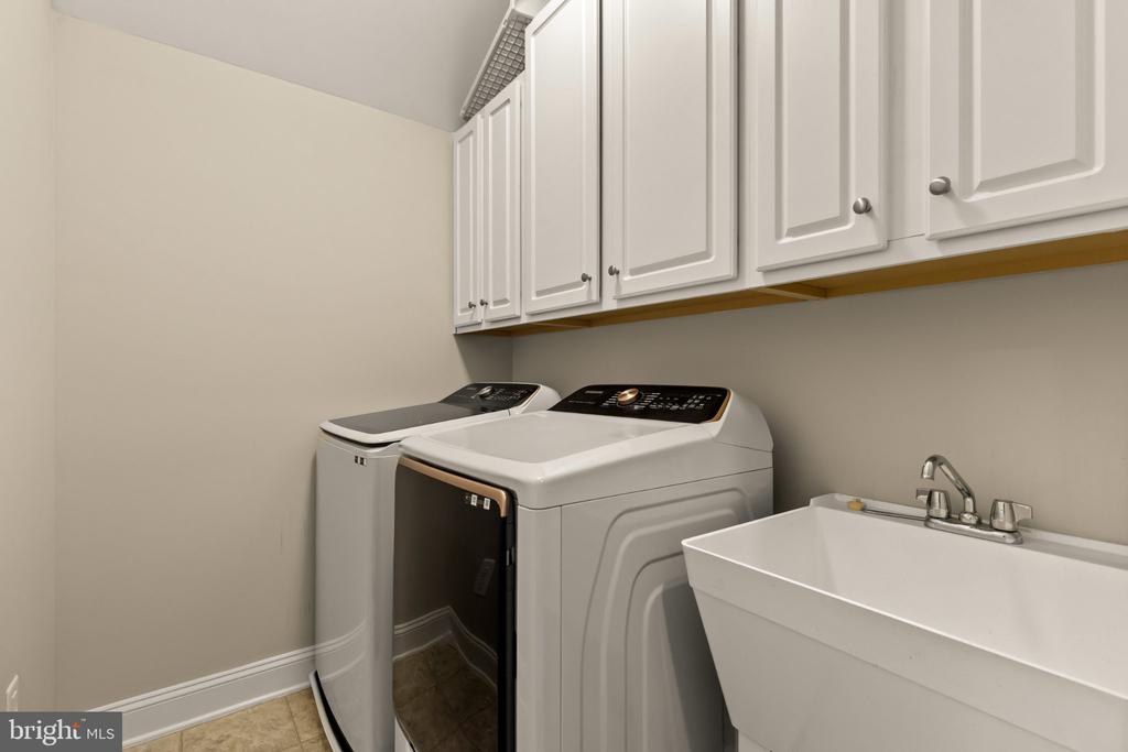 6203 CHAMPION OAK COURT
