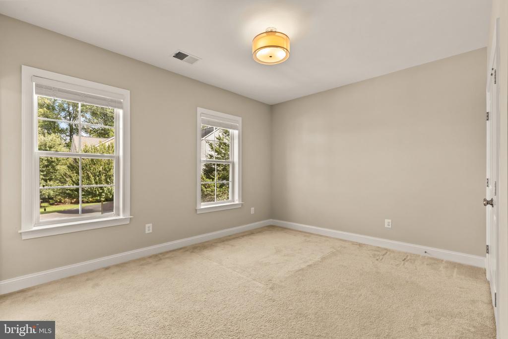 6203 CHAMPION OAK COURT