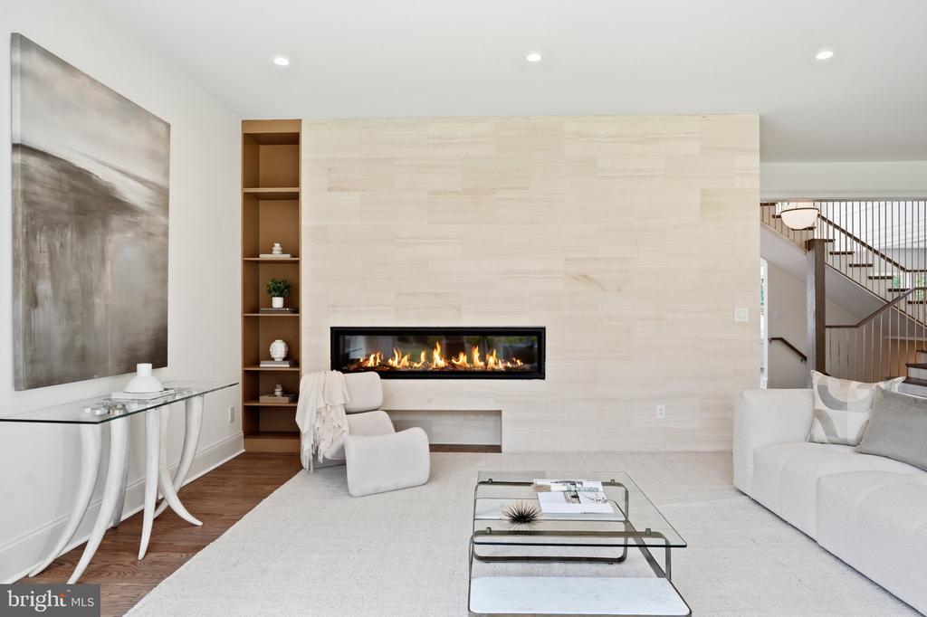 1917 KENBAR COURT