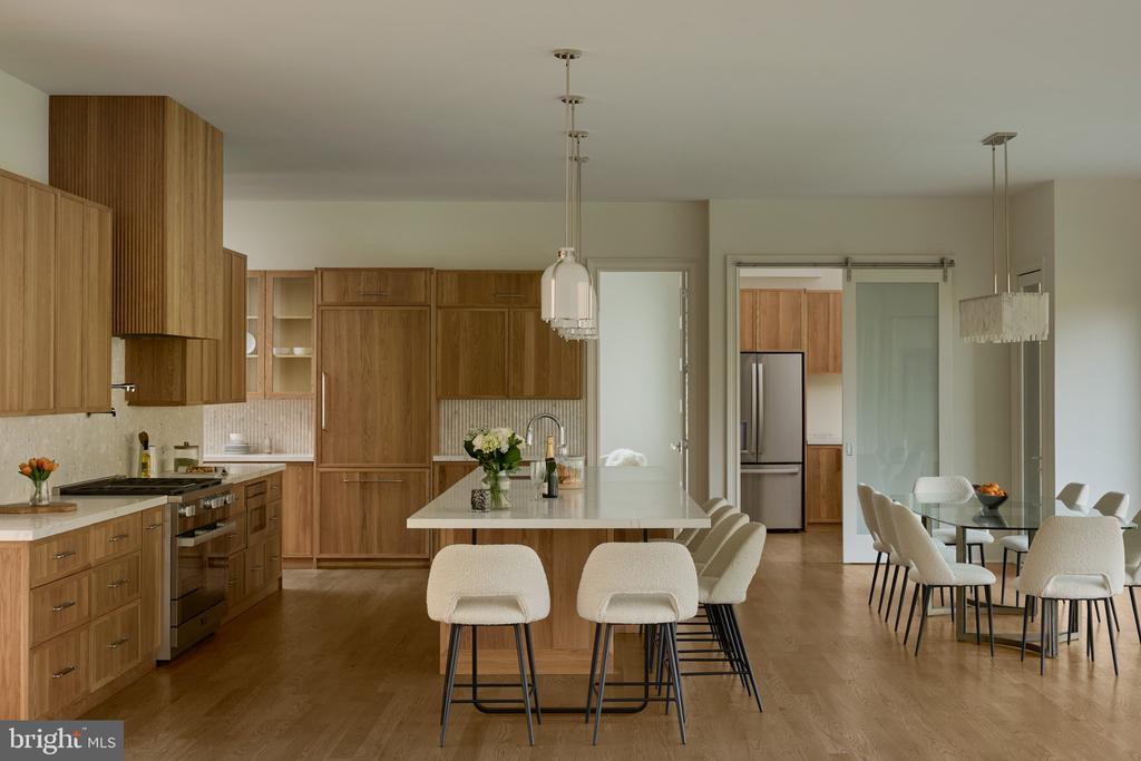 1917 KENBAR COURT