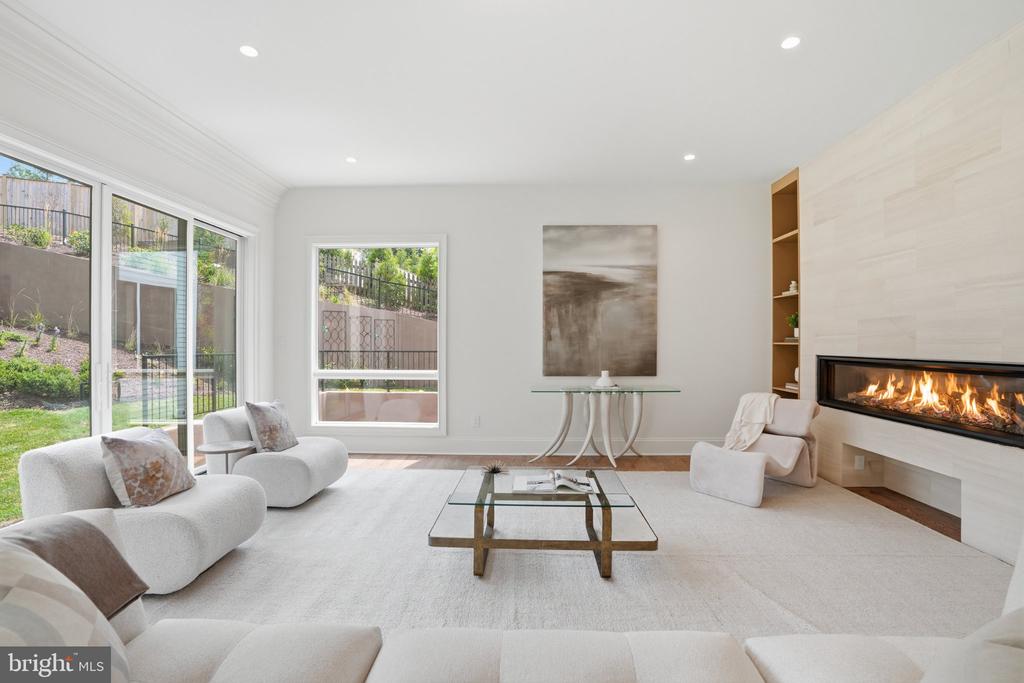 1917 KENBAR COURT