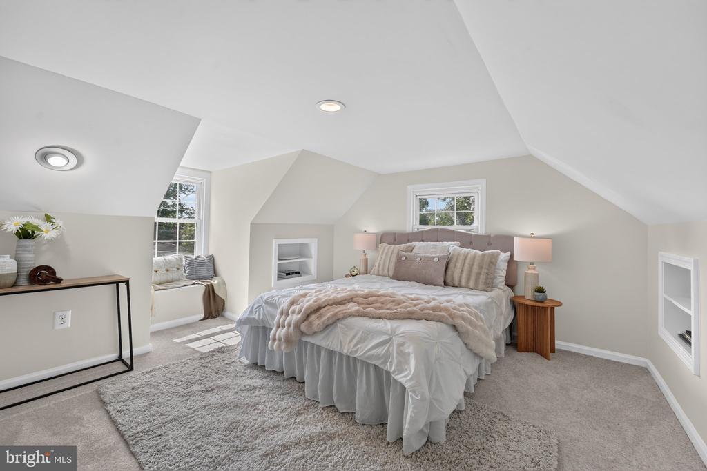 6010 BANGOR DRIVE
