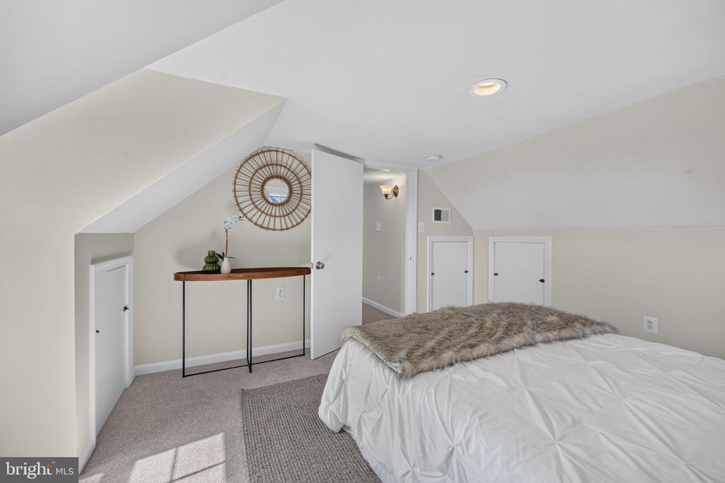 6010 BANGOR DRIVE