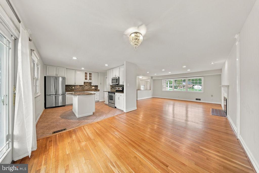 1632 MORRILL COURT