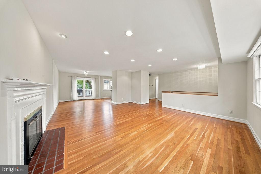 1632 MORRILL COURT