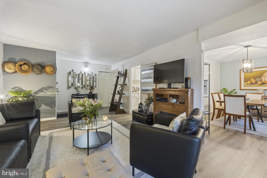 11815 BRETON COURT Unit: 12B