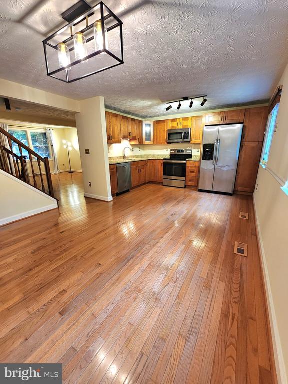1610 BARNSTEAD DRIVE