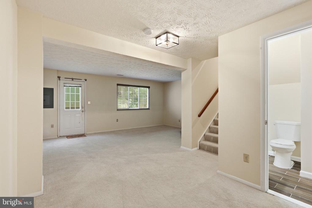 1610 BARNSTEAD DRIVE
