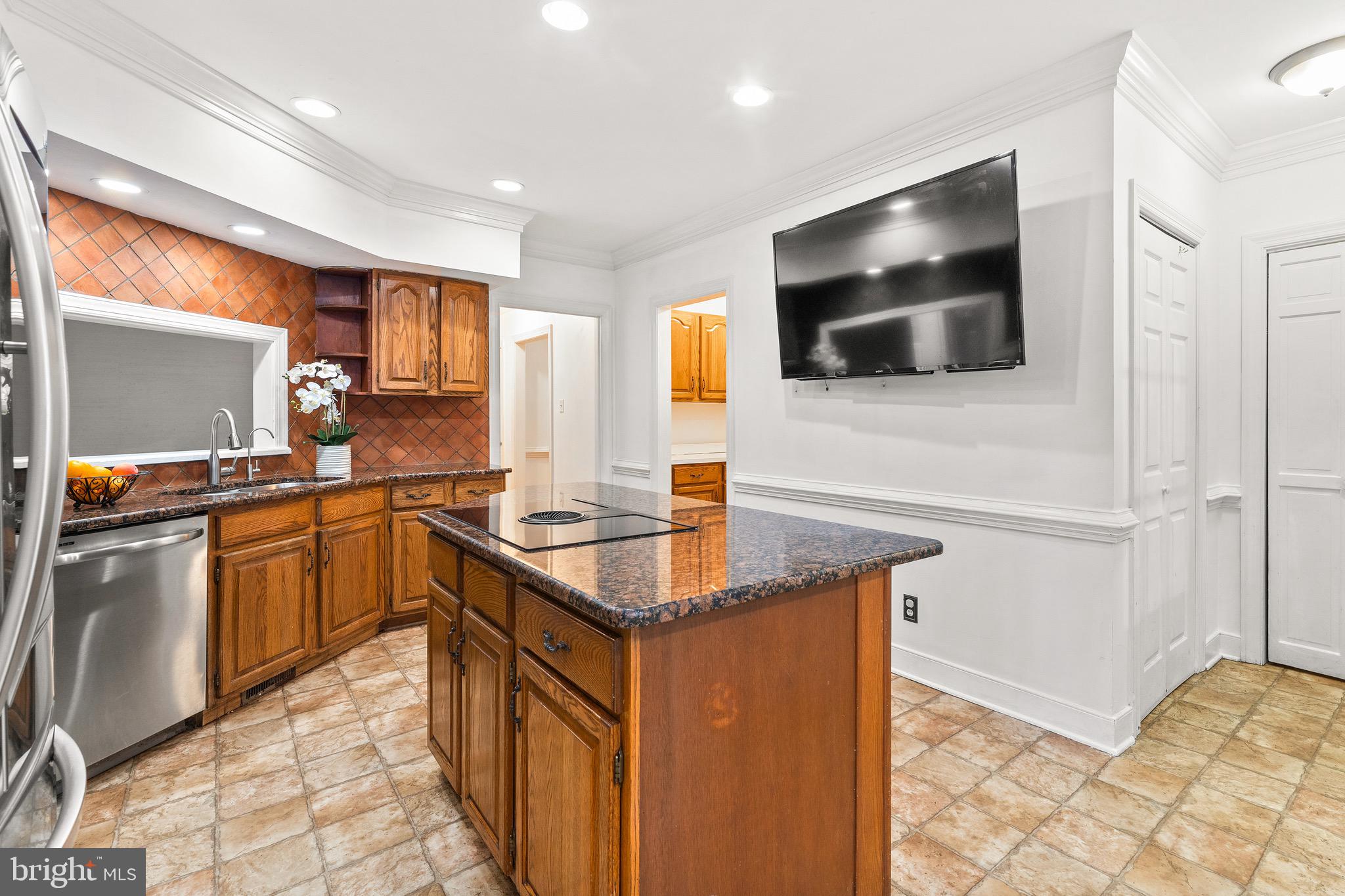 1908 WINDINGRIDGE DRIVE
