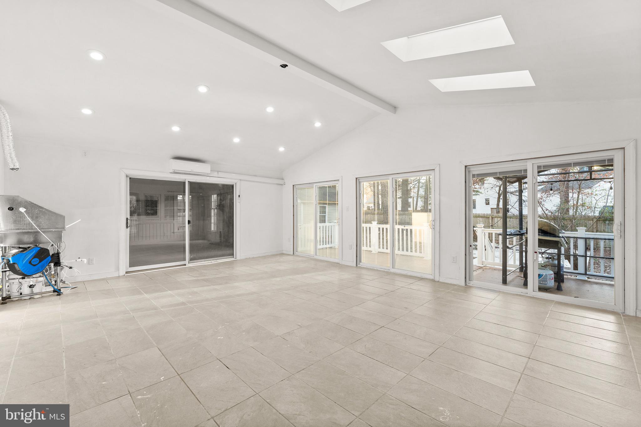 1908 WINDINGRIDGE DRIVE
