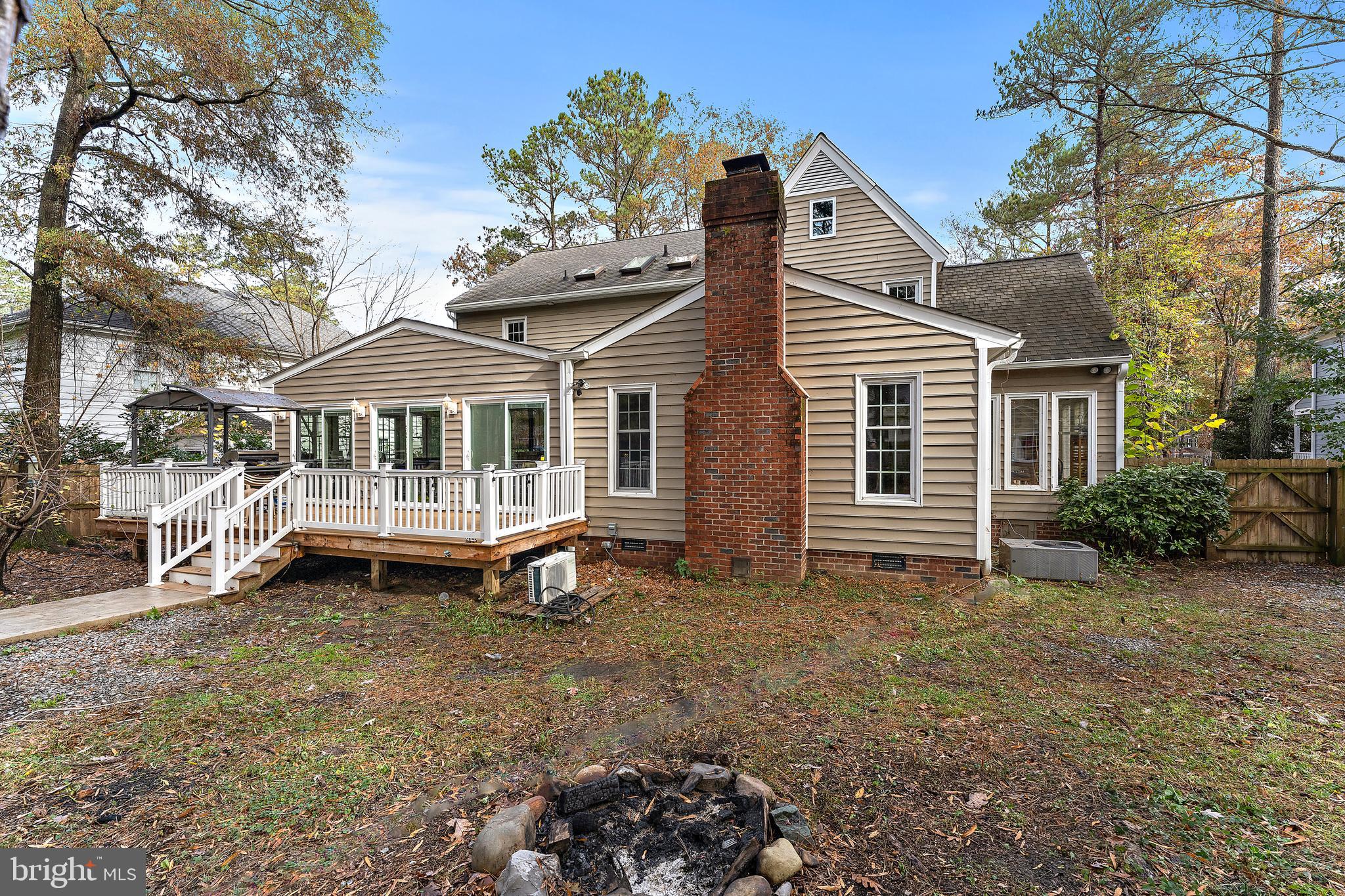 1908 WINDINGRIDGE DRIVE