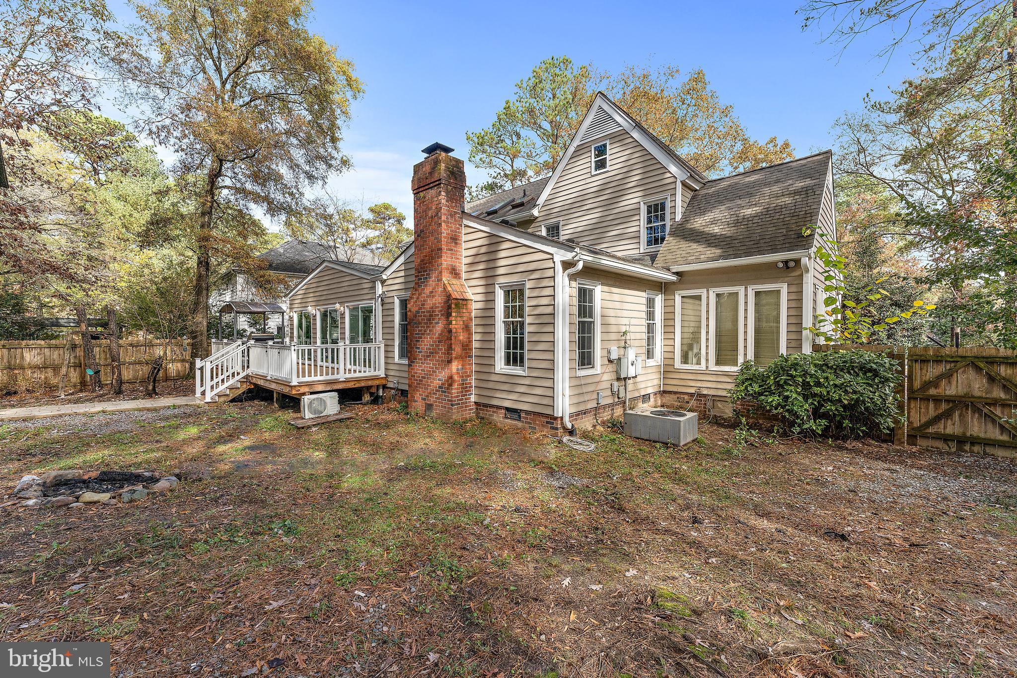 1908 WINDINGRIDGE DRIVE
