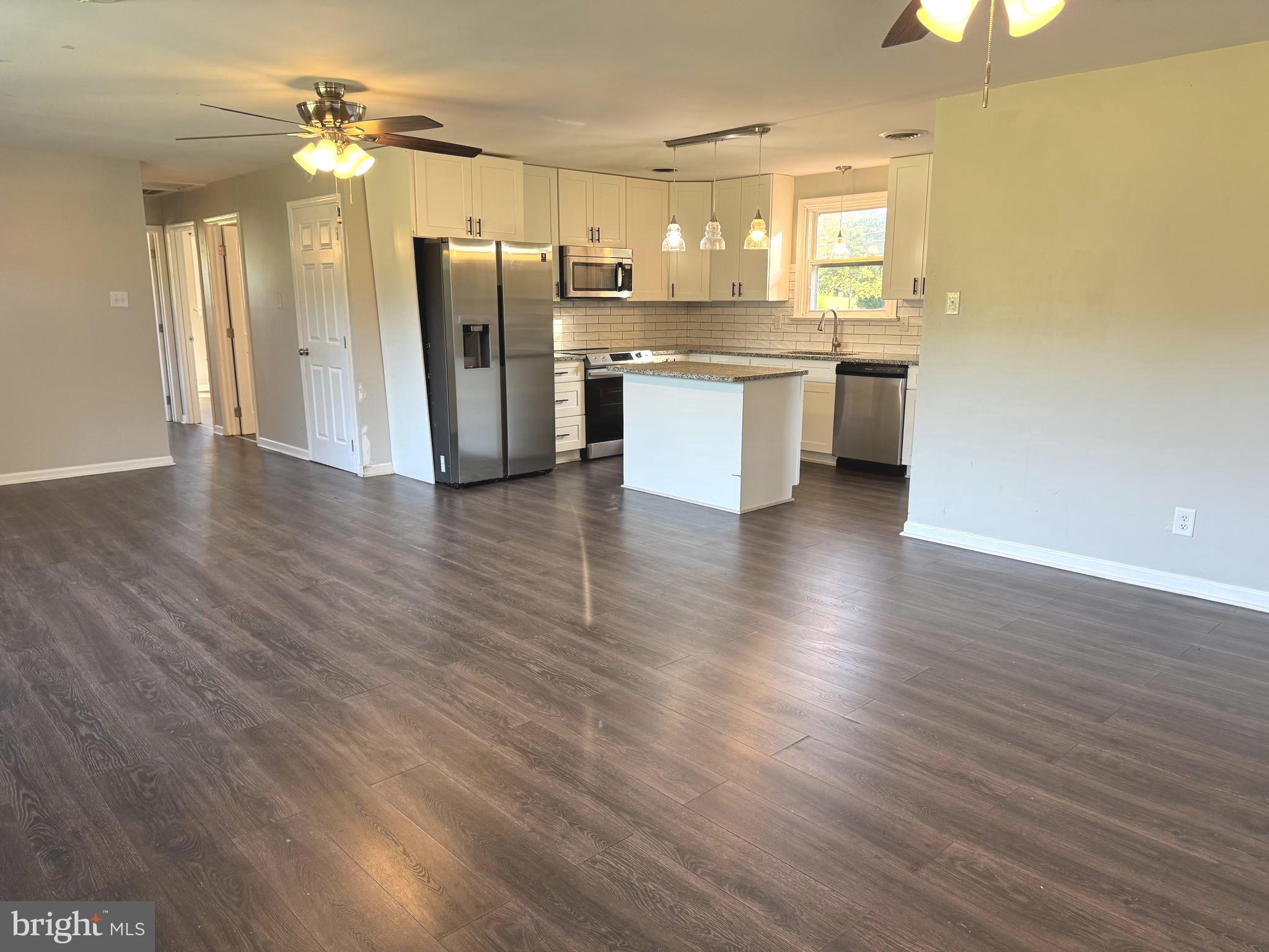 3925 SENIOR LANE
