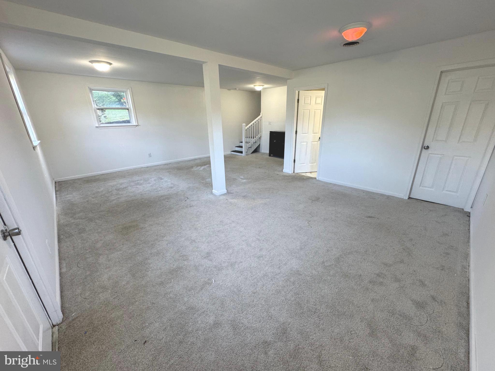 3925 SENIOR LANE
