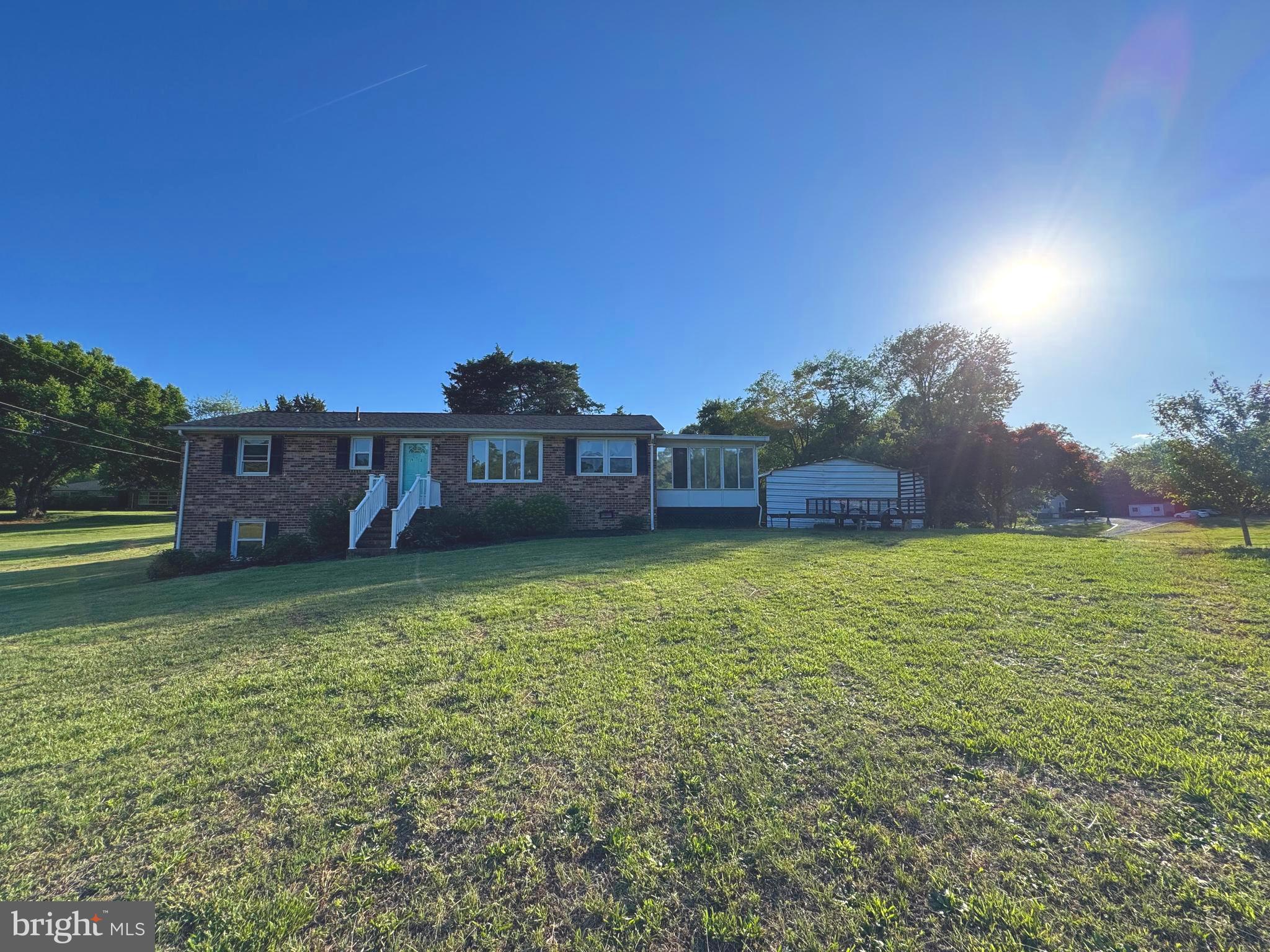 3925 SENIOR LANE